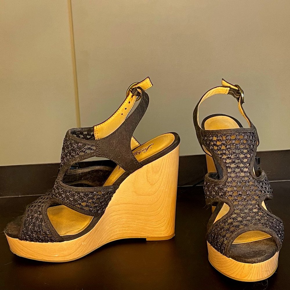SALE: Lucky Brand Black Wedges size 6 1/2